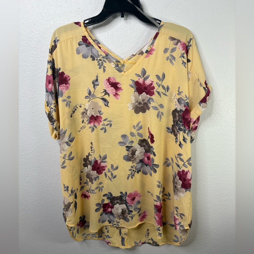 Janette Plus 1X Yellow Floral Short Sleeve Blouse NWT